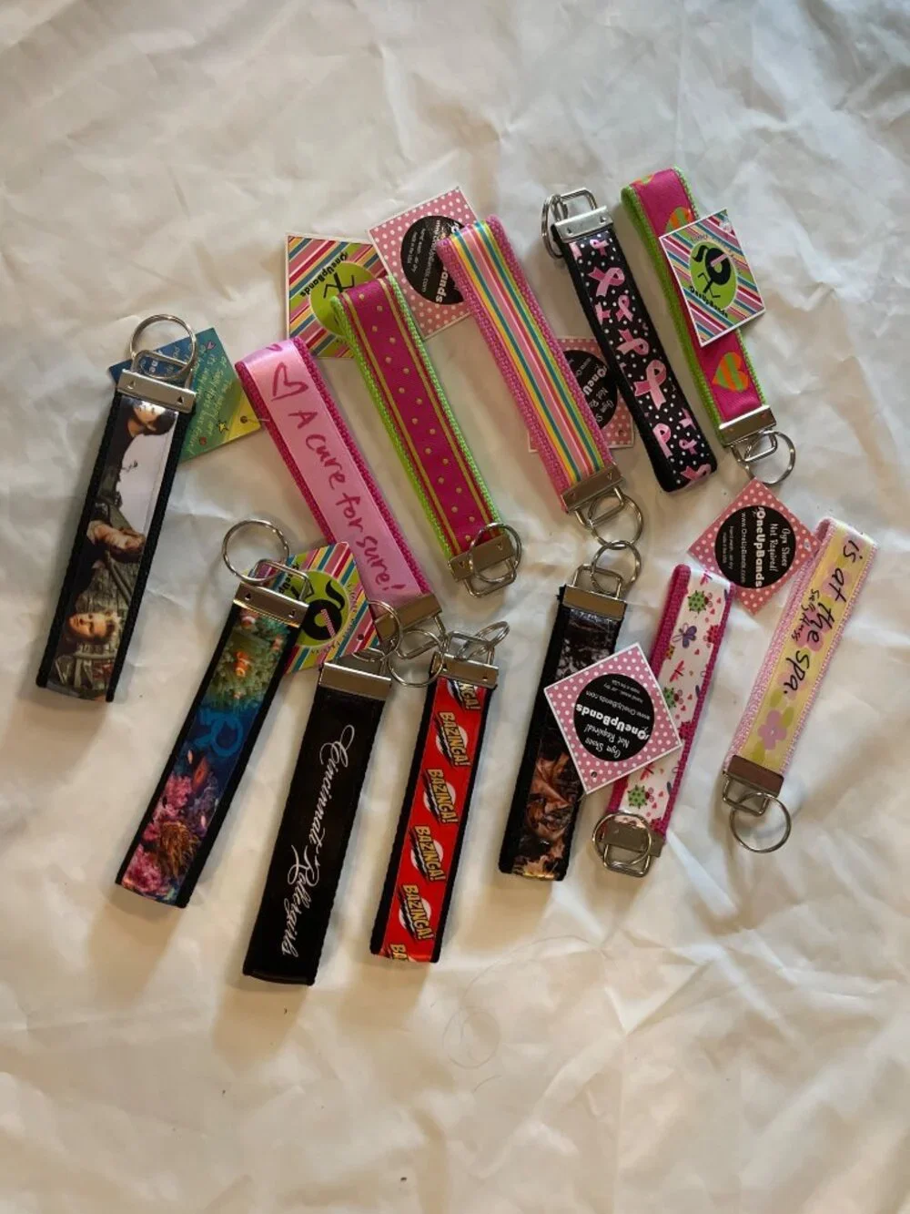 Keychain Wristlets Metal keyring Keychain Lot 12 Fabric Designs & Patterns New - Picture 3 of 3